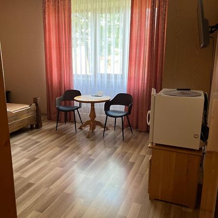 Mini-Hotel Nord Chynadiyovo Extérieur photo